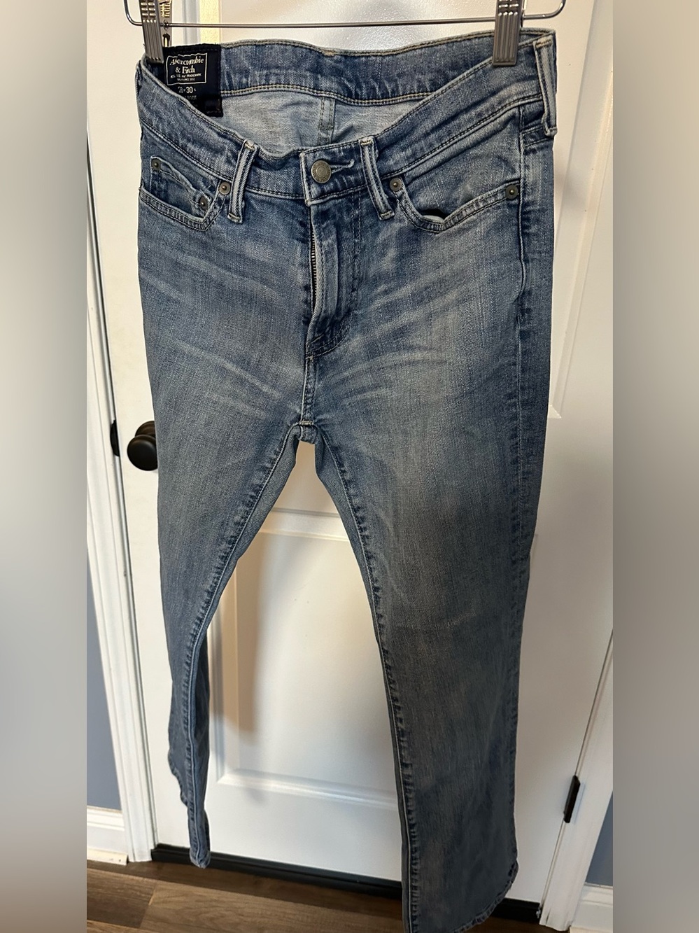 Abercrombie & Fitch 28x30 Kilby Boot cut stretch jeans.
